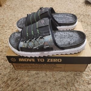 Nike Asuna crater sandals black
